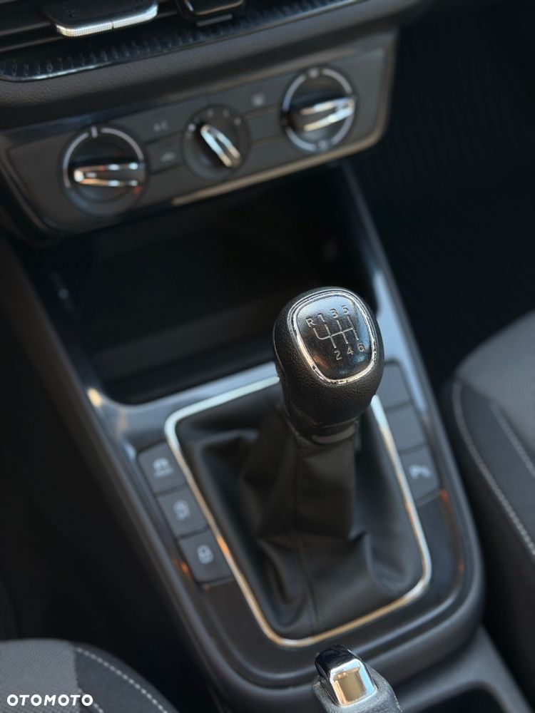 Skoda Fabia 1.0 TSI Selection - 28