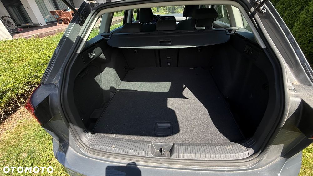 Volkswagen Golf - 12