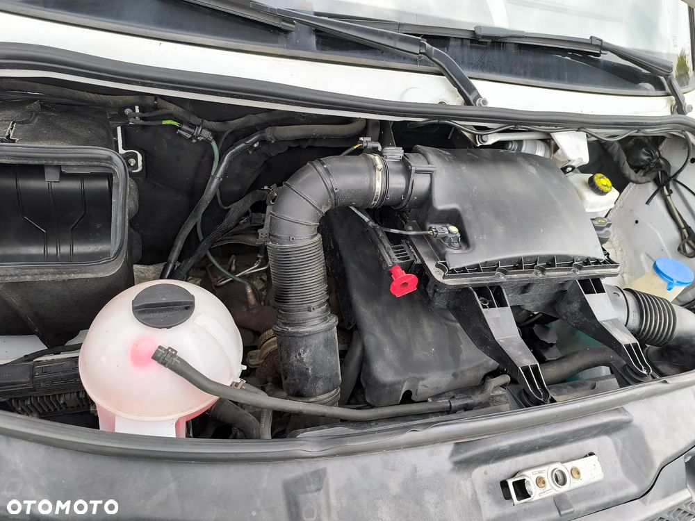 Mercedes-Benz Sprinter - 20