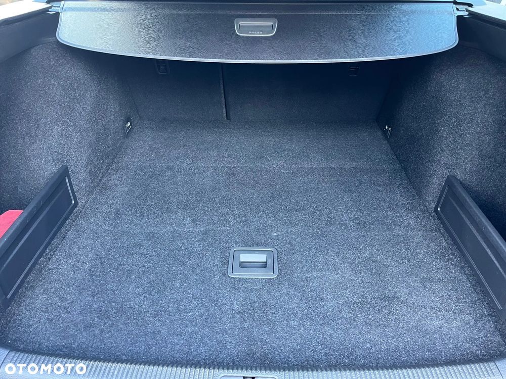Volkswagen Passat 1.8 TSI Trendline - 15