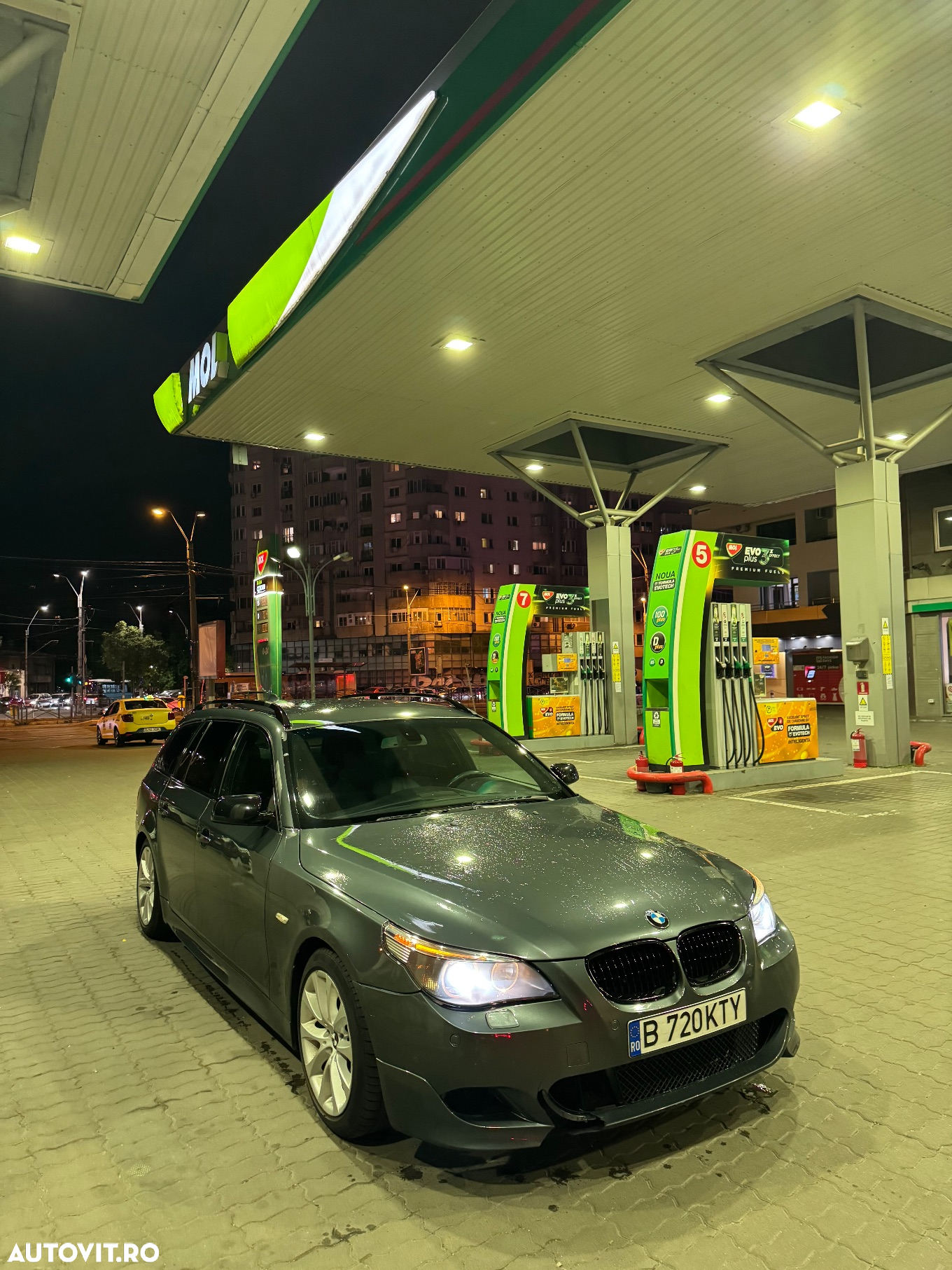 BMW Seria 5 525d Touring - 2