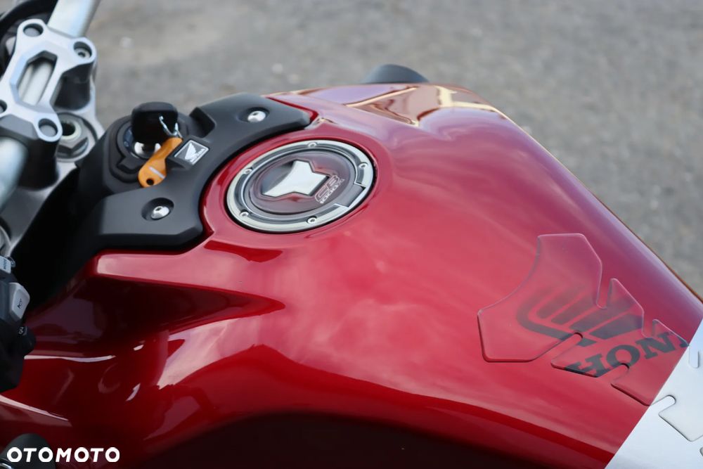 Honda CB - 20