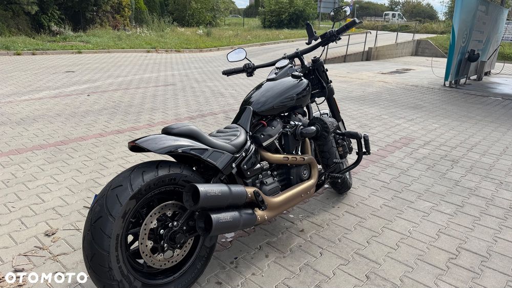 Harley-Davidson Softail Fat Bob - 24