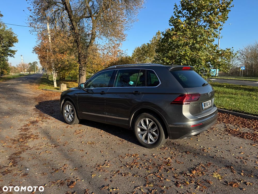 Volkswagen Tiguan - 4