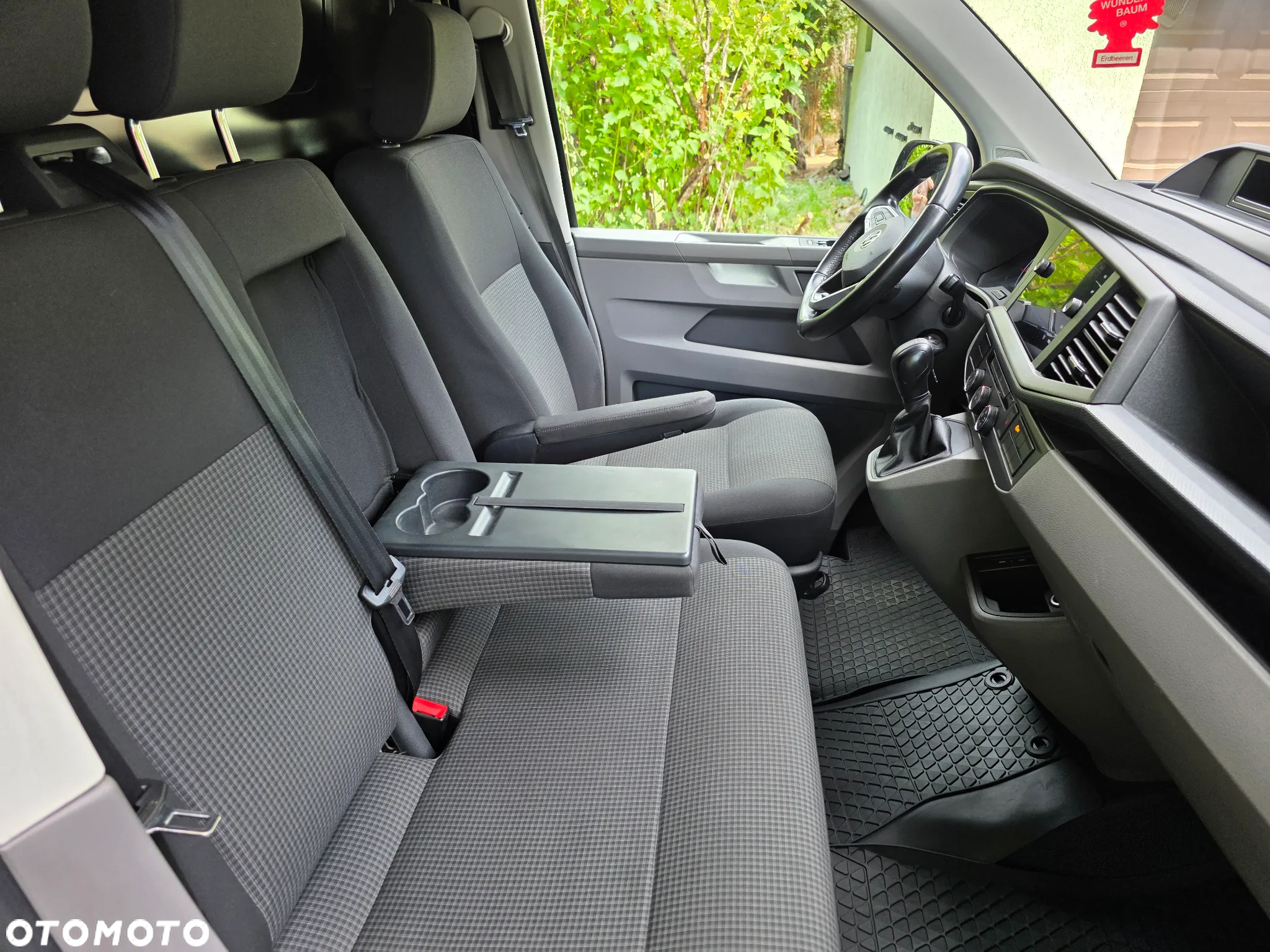 Volkswagen T6.1 - 9