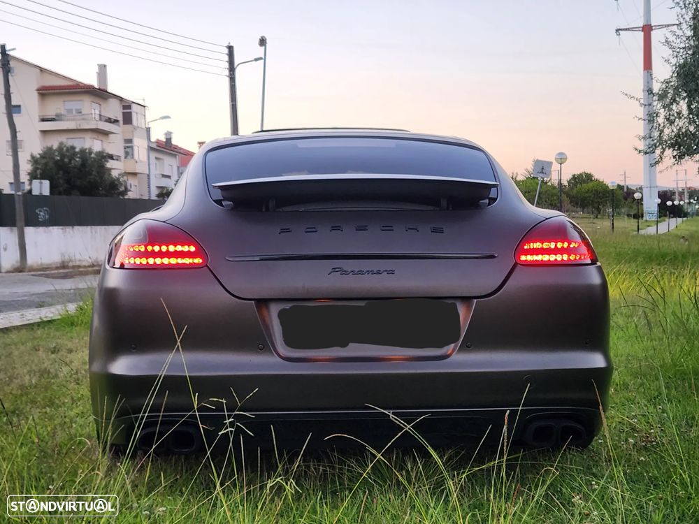 Porsche Panamera Platinum Edition - 4
