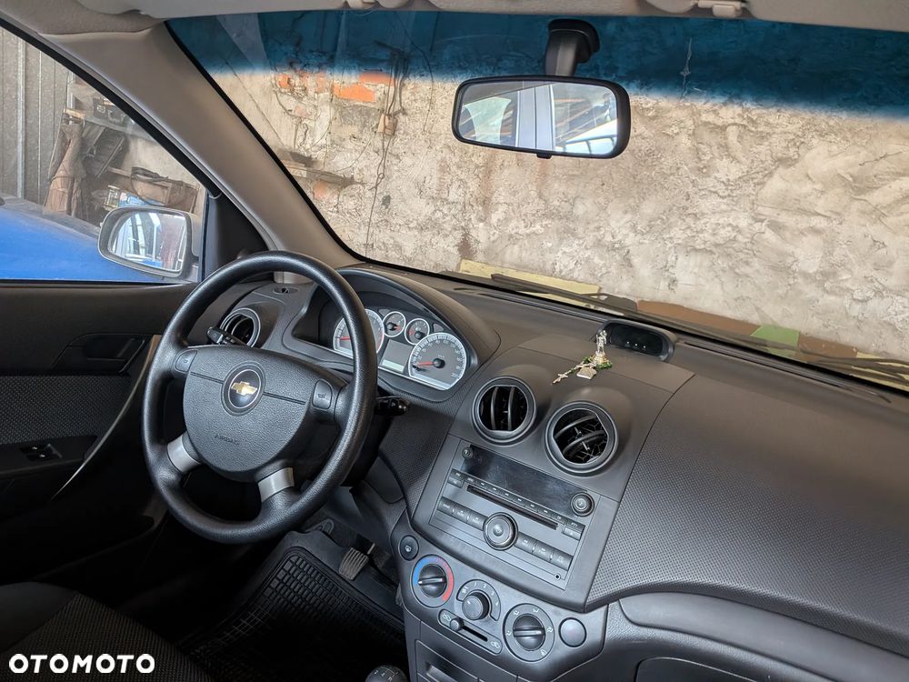 Chevrolet Aveo - 16