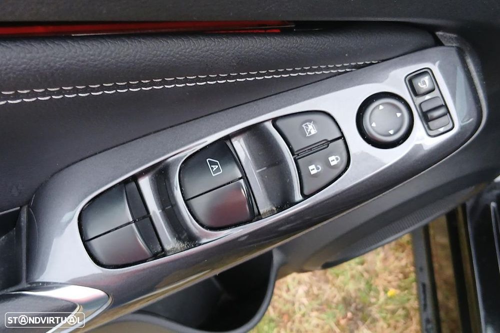 Nissan Juke 1.0 DIG-T Tekna - 12