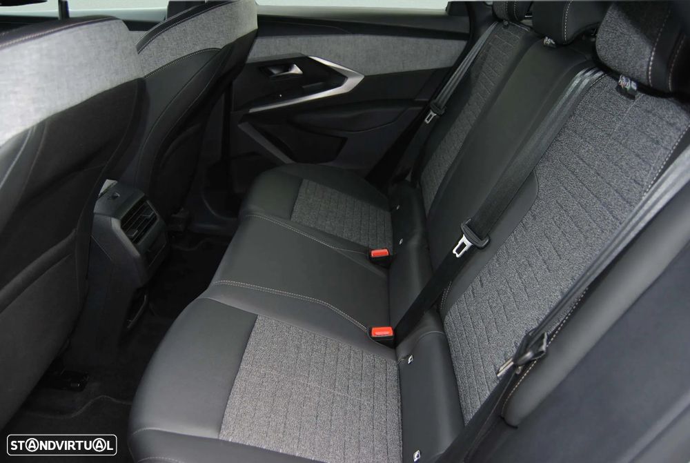 Peugeot 3008 1.2 Hybrid Allure e-DCS6 - 20