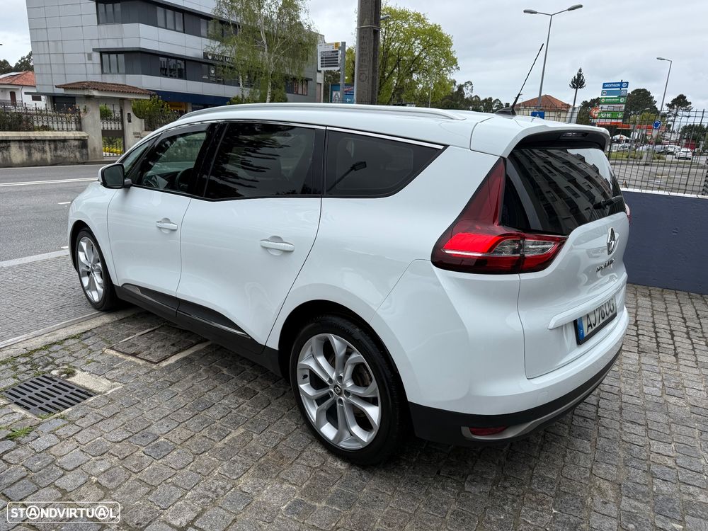 Renault Grand Scénic - 8