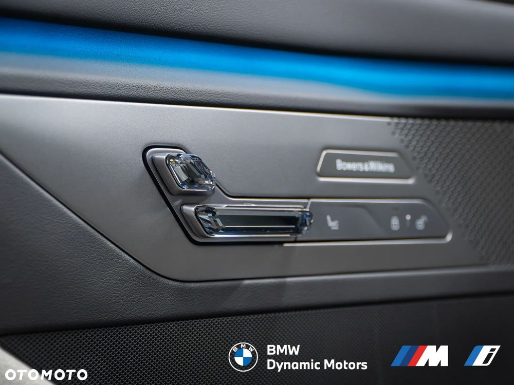 BMW Seria 7 740 xDrive - 26
