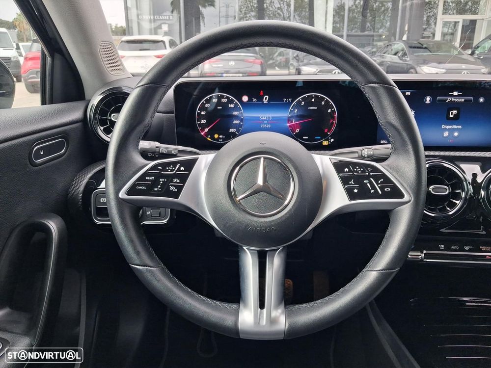 Mercedes-Benz A 200 Standard - 19