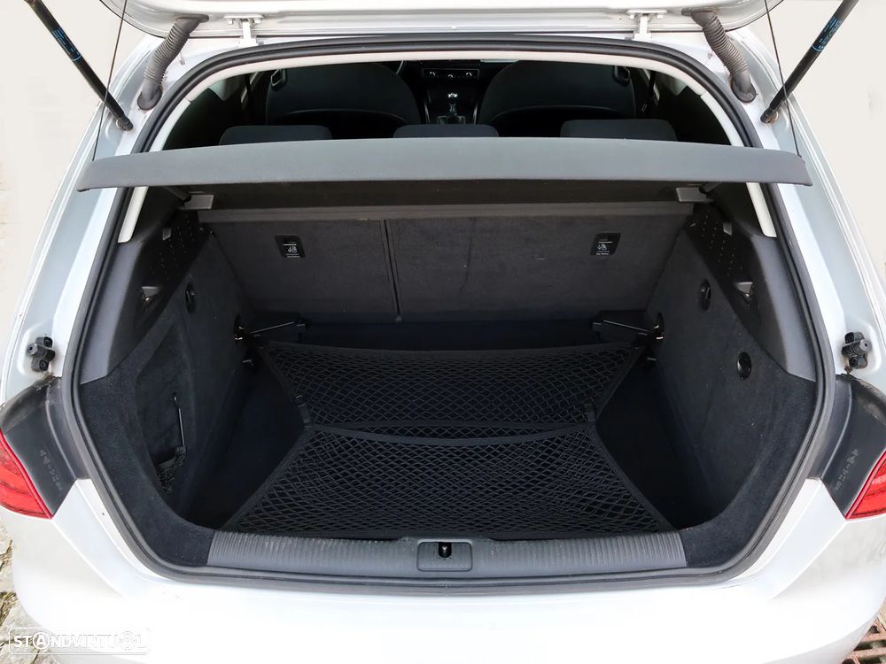 Audi A3 1.6 TDI DPF Attraction - 16