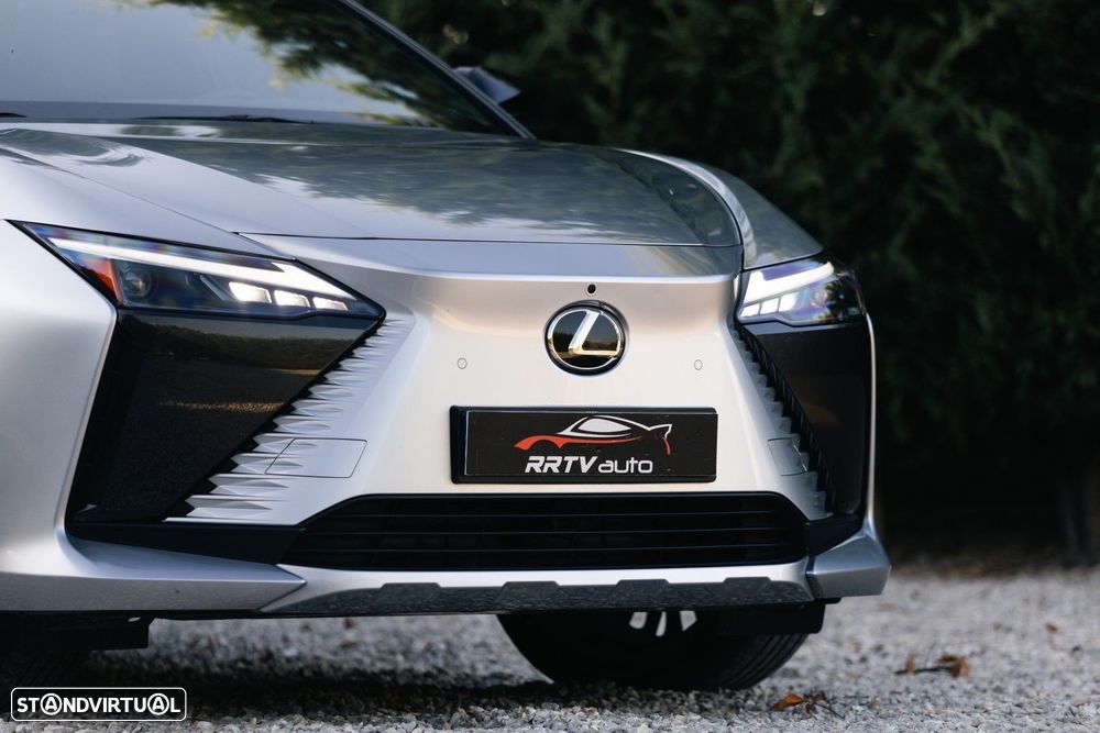 Lexus RZ 300e Premium - 28