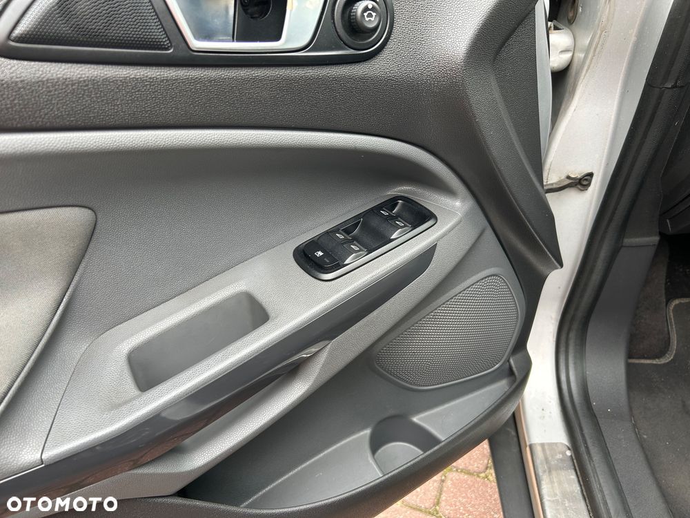 Ford EcoSport 1.0 EcoBoost TREND - 22