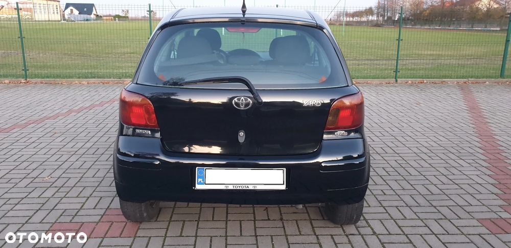 Toyota Yaris 1.4 D-4D - 13