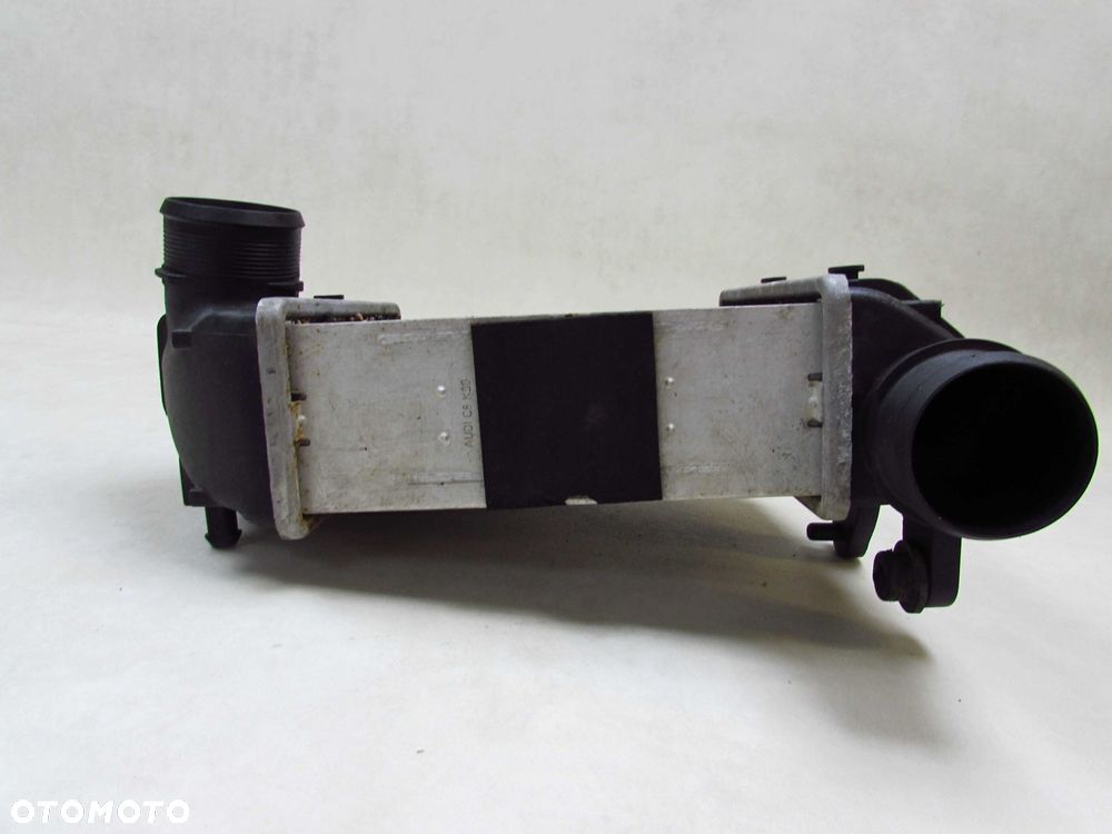 AUDI A6 C6 2.7 3.0 TDI CHLODNICA INTERCOOLER POWIETRZA PRAWY 4F0145806R - 4