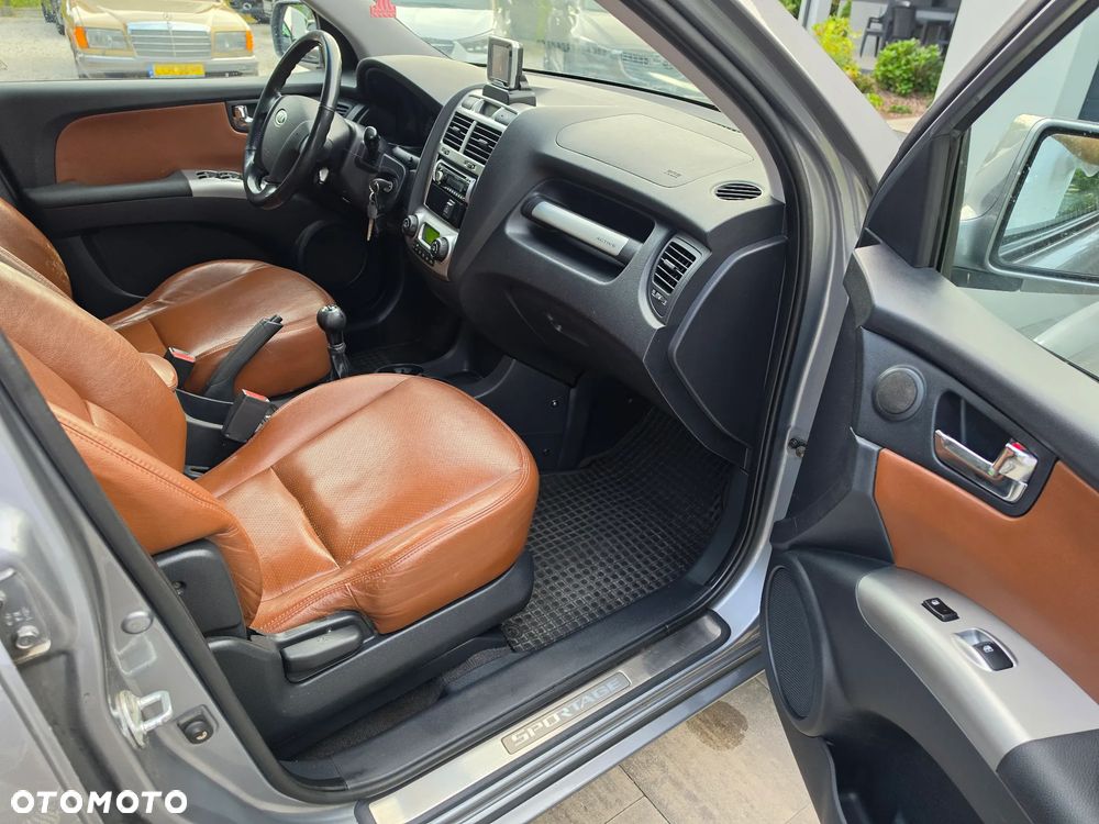 Kia Sportage 2.0 2WD Attract - 14