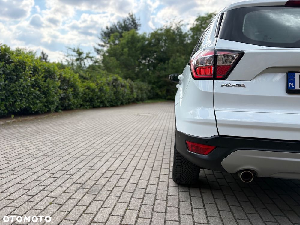Ford Kuga 1.5 EcoBoost 2x4 Titanium - 35