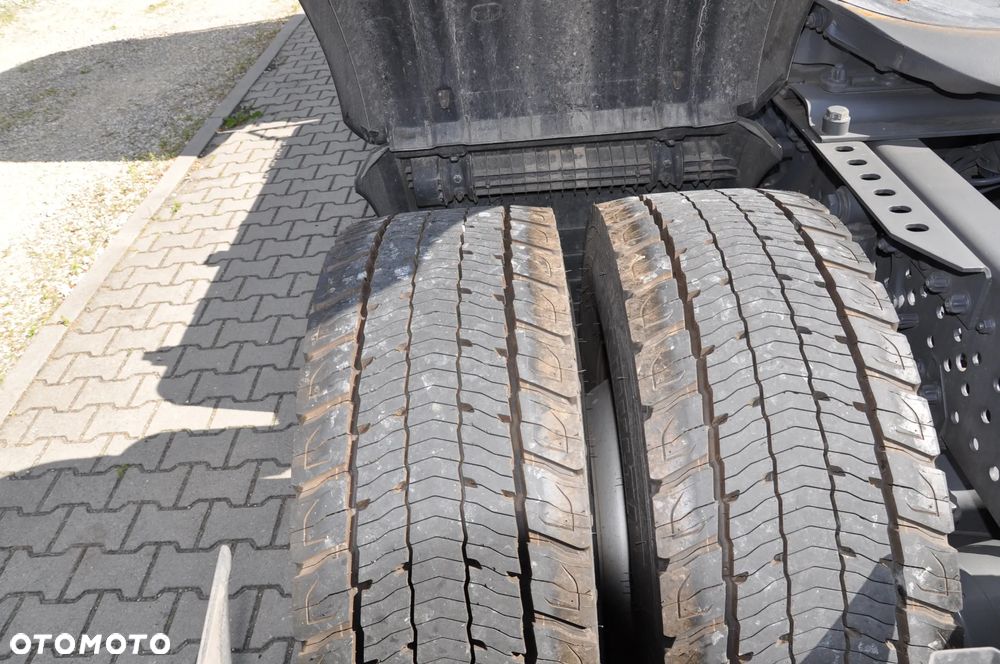 Mercedes-Benz Actros - 6