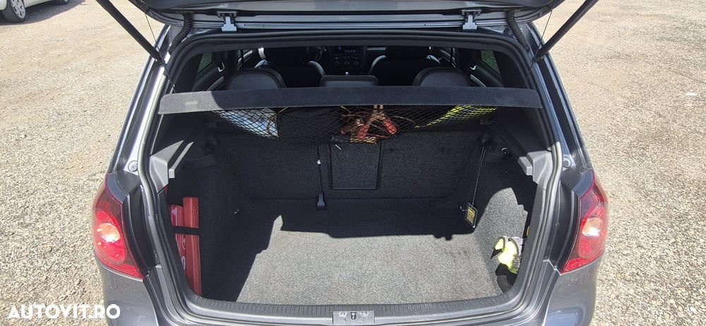 Volkswagen Golf - 13