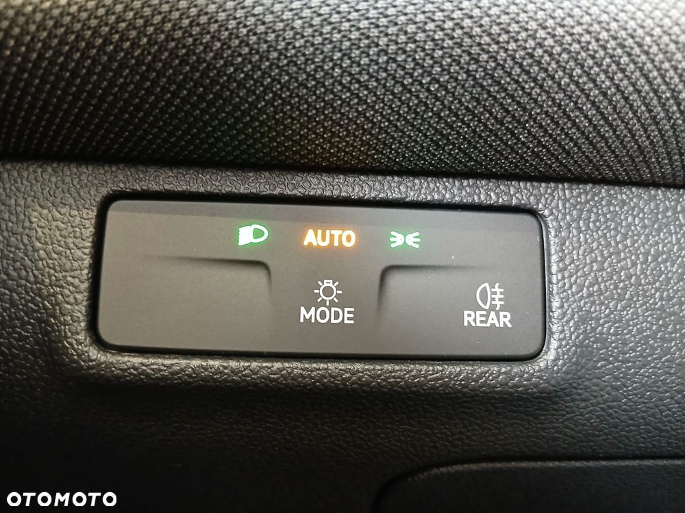 Volkswagen T-Roc - 11