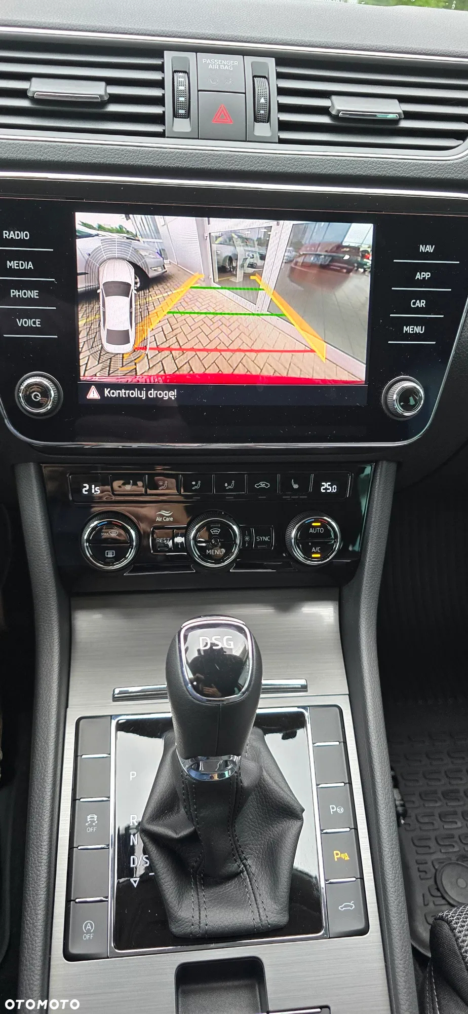 Skoda Superb 2.0 TDI SCR Style DSG - 10