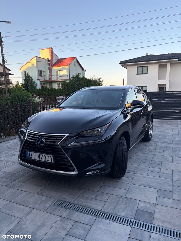 Lexus NX 300h Comfort AWD - 1