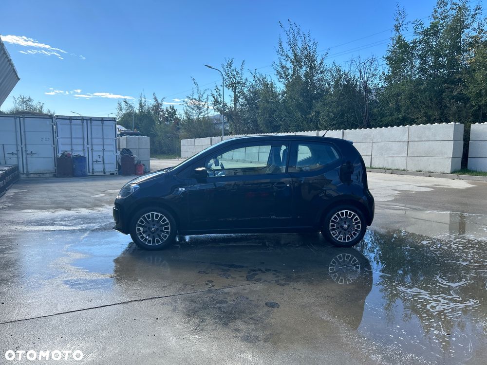 Volkswagen up! - 4