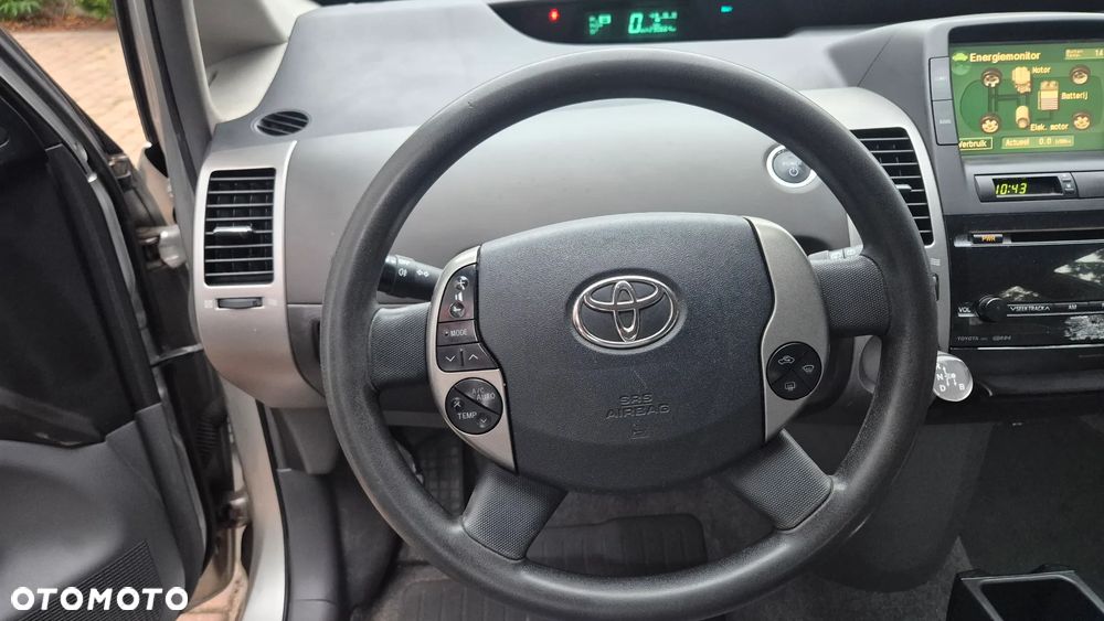 Toyota Prius 1.5 VVT-i Sol - 10