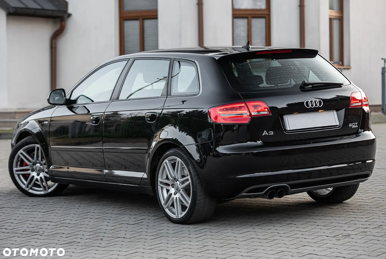 Audi A3 2.0 TFSI Sportback quattro S tronic S line Sportpaket - 4
