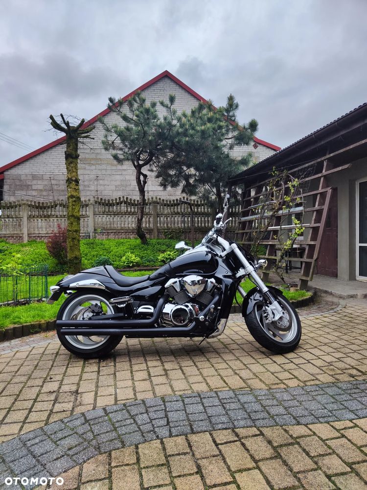 Suzuki Intruder - 2