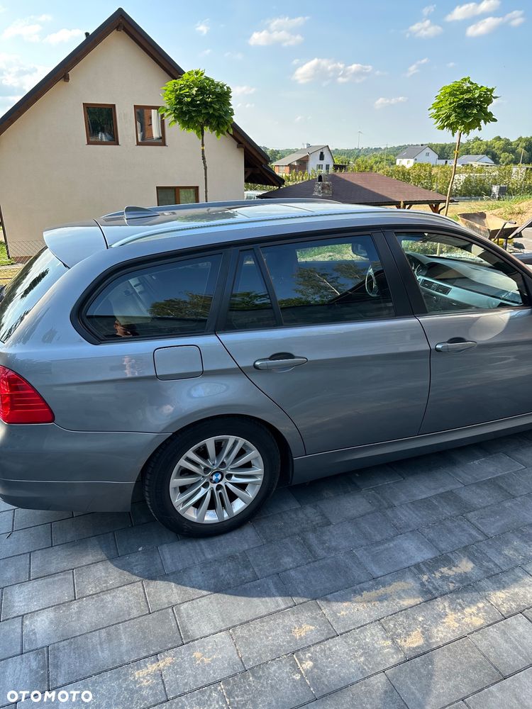 BMW Seria 3 318i Edition Exclusive - 8