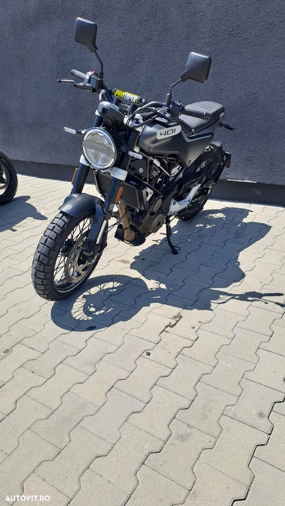 Husqvarna Svartpilen 401 - 3