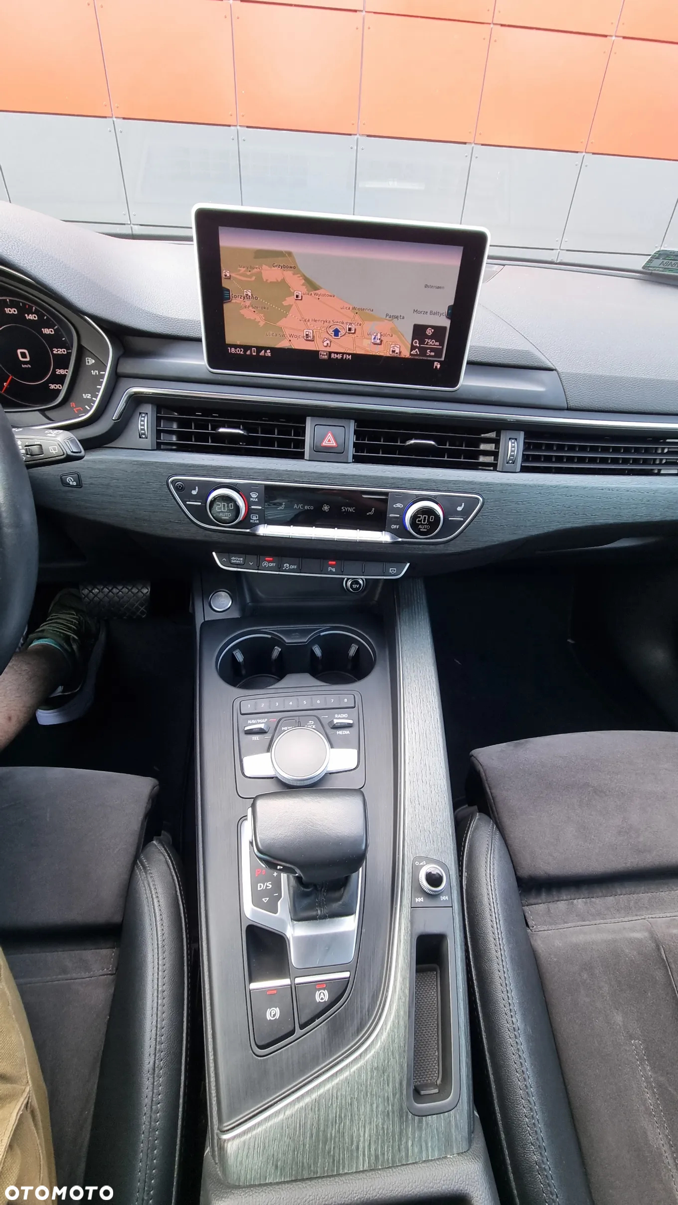 Audi A4 Avant 2.0 TDI S tronic sport - 21