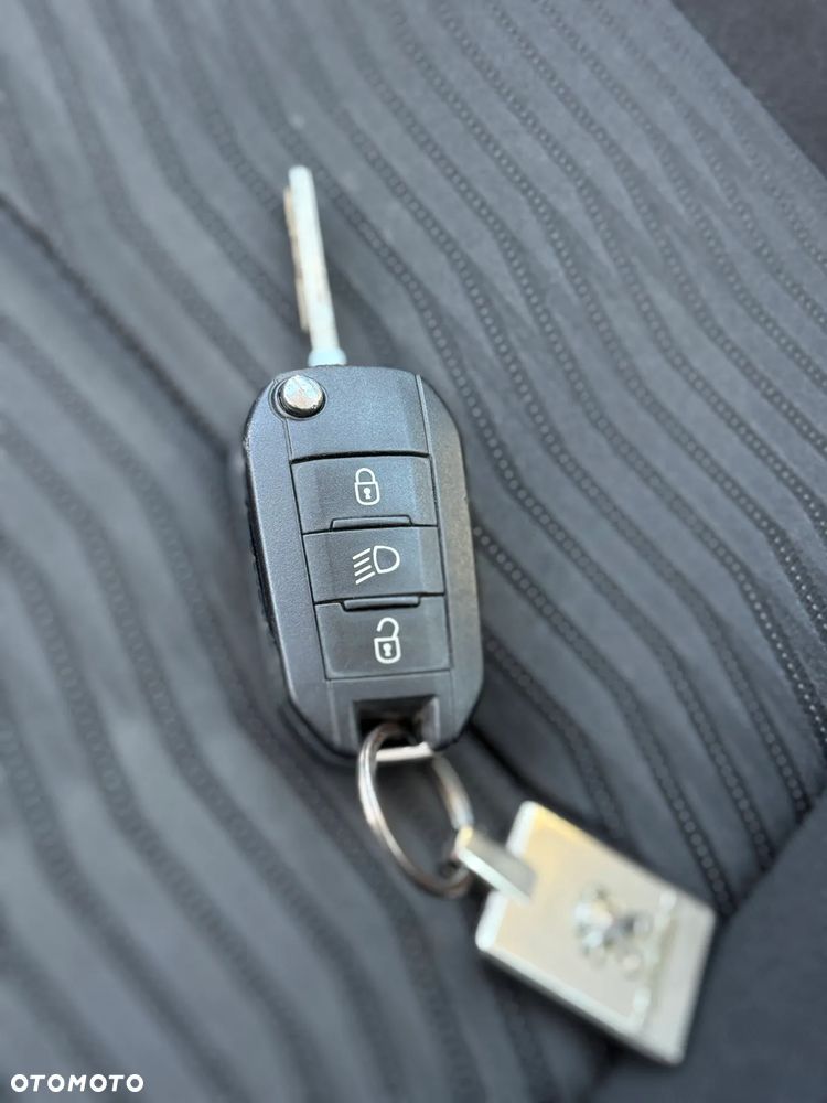 Peugeot 308 1.6 THP Active - 14