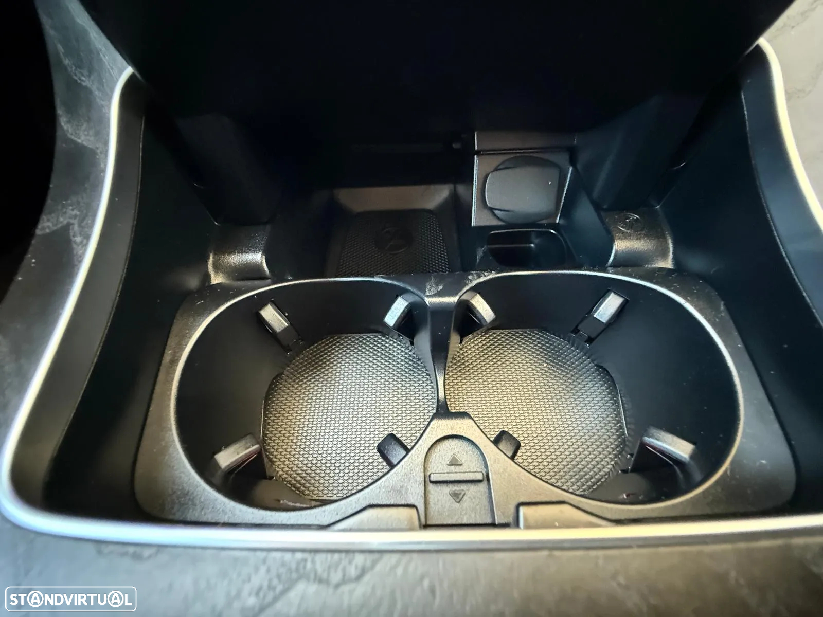 Mercedes-Benz E 200 d Exclusive Line - 20