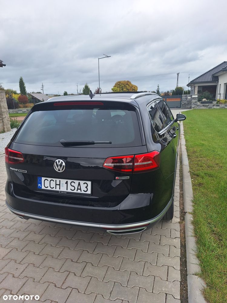 Volkswagen Passat 2.0 TDI Bi-Turbo BMT 4Mot Highline DSG - 4