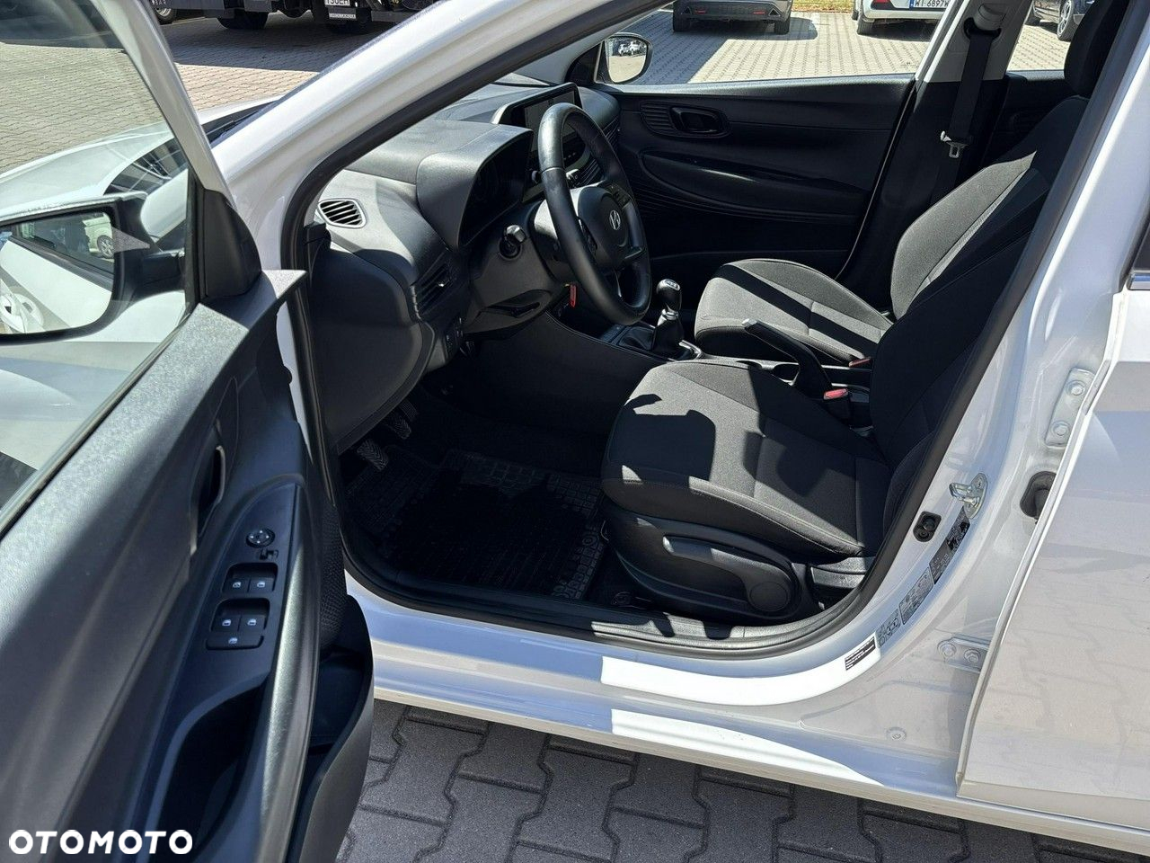 Hyundai i20 1.2 Modern - 11