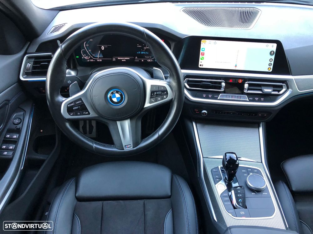 BMW 330 e Pack M Auto - 25