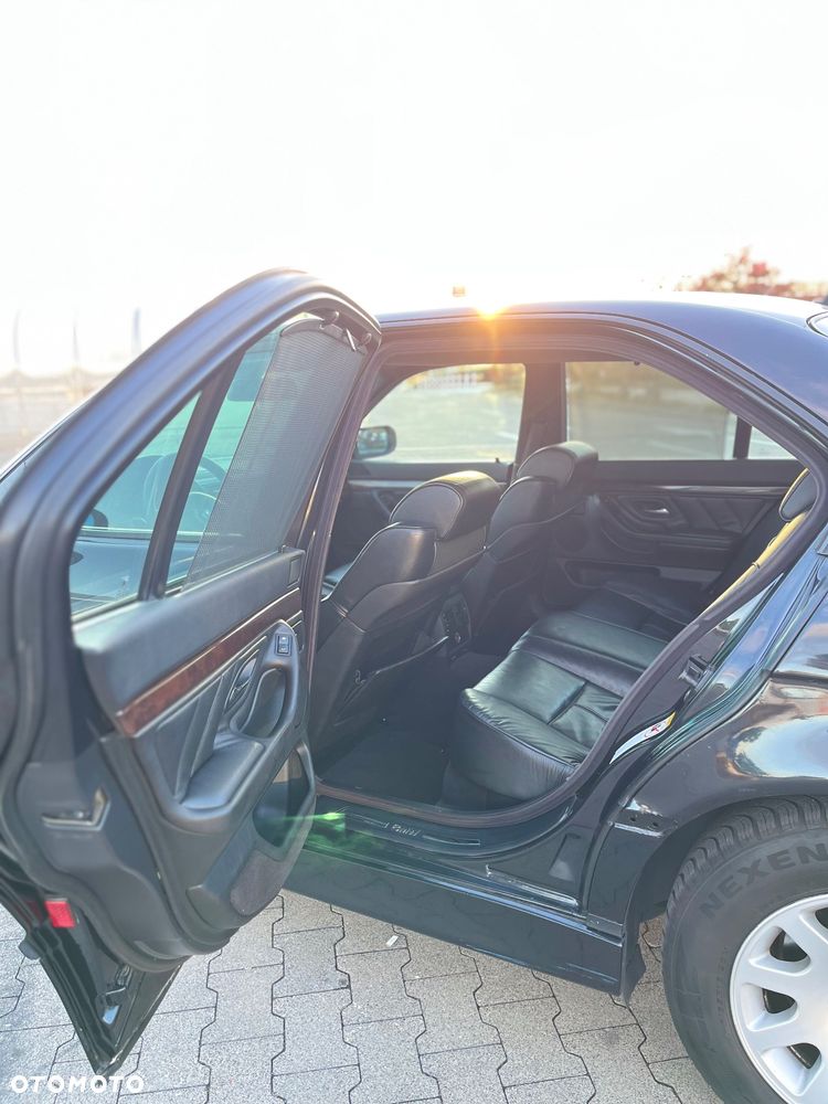 BMW Seria 7 730d - 23