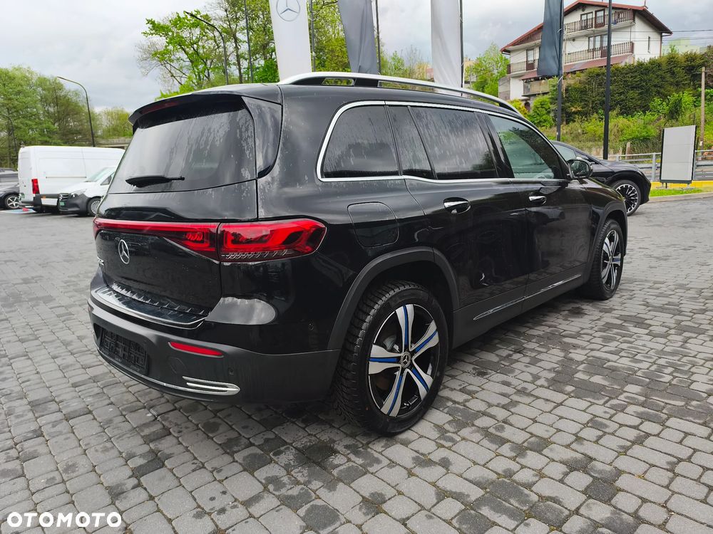 Mercedes-Benz EQB - 4