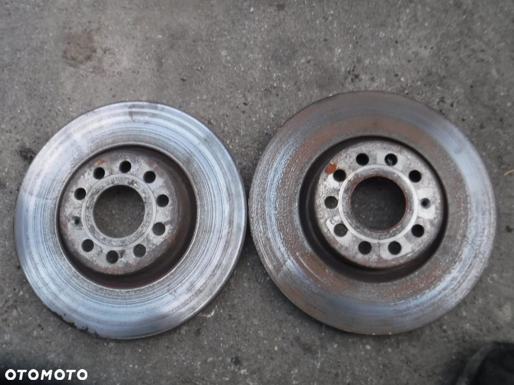 Vw Tiguan 5N Lift  2.0 TDI tarcze hamulcowe przod - 2