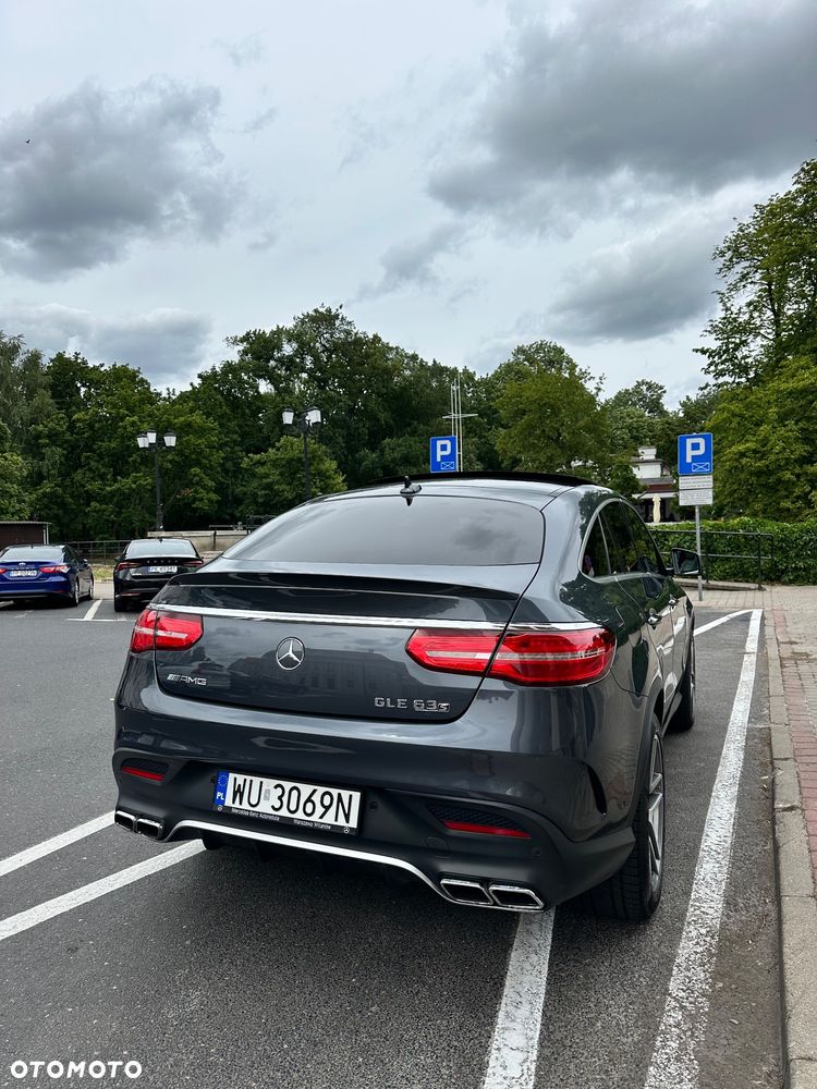 Mercedes-Benz GLE - 11