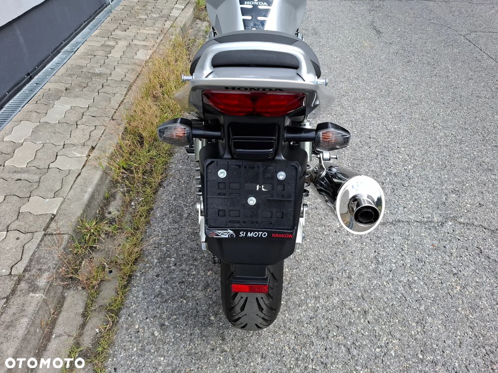 Honda CB - 10