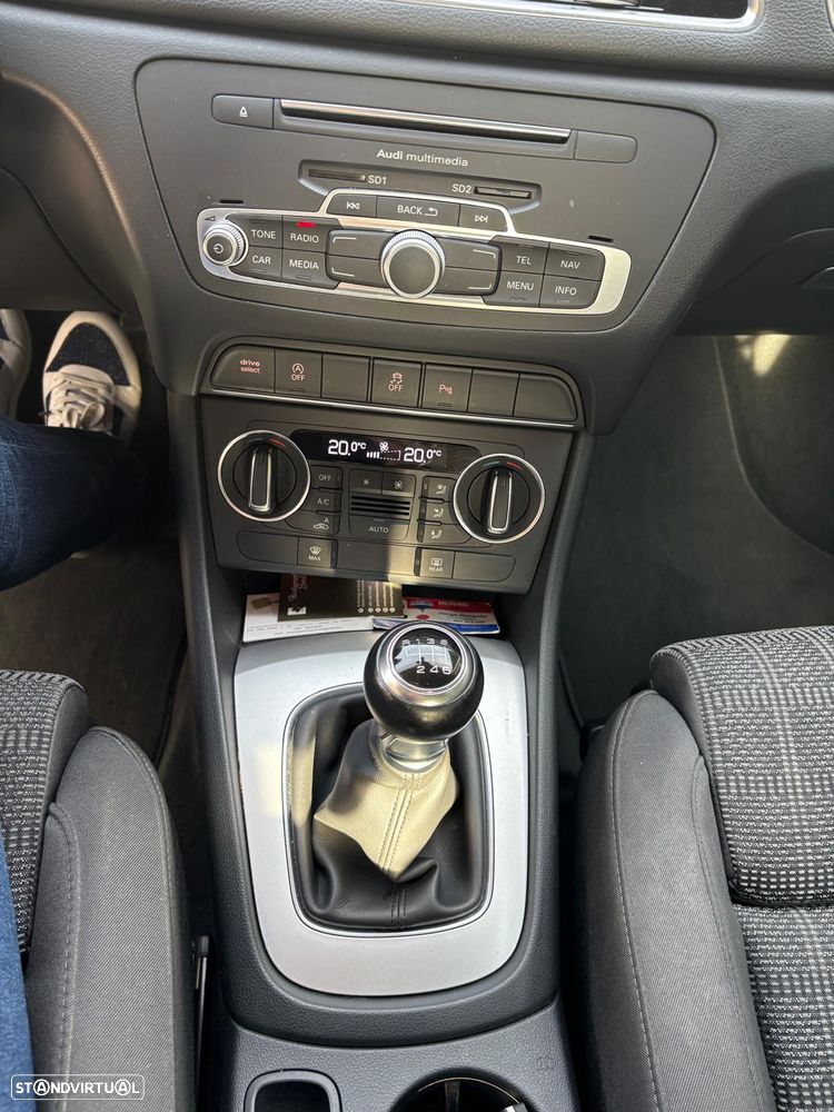Audi Q3 2.0 TDI S-line - 10