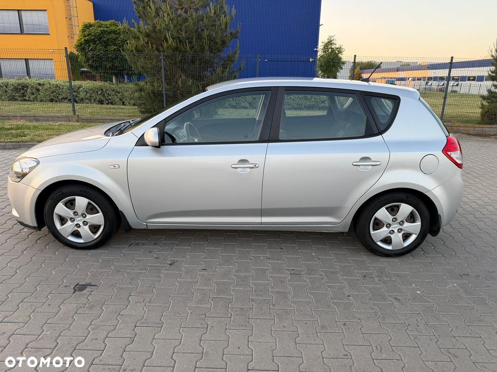 Kia Ceed 1.4 Comfort - 2