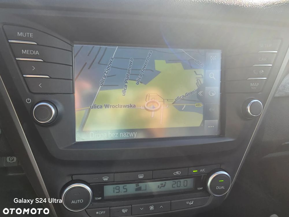 Toyota Avensis 2.0 Prestige MS - 10