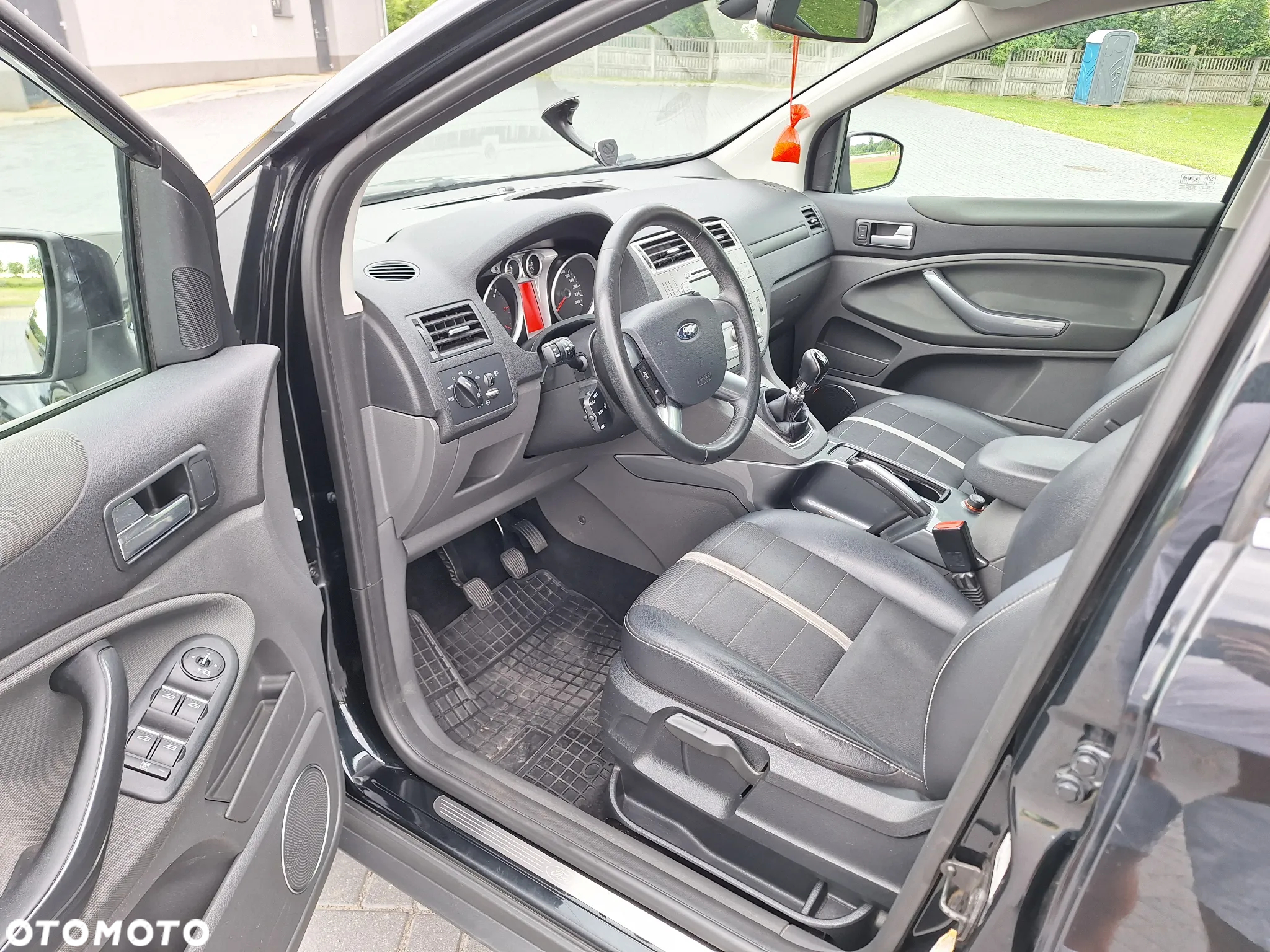Ford Kuga 2.0 TDCi Titanium - 9