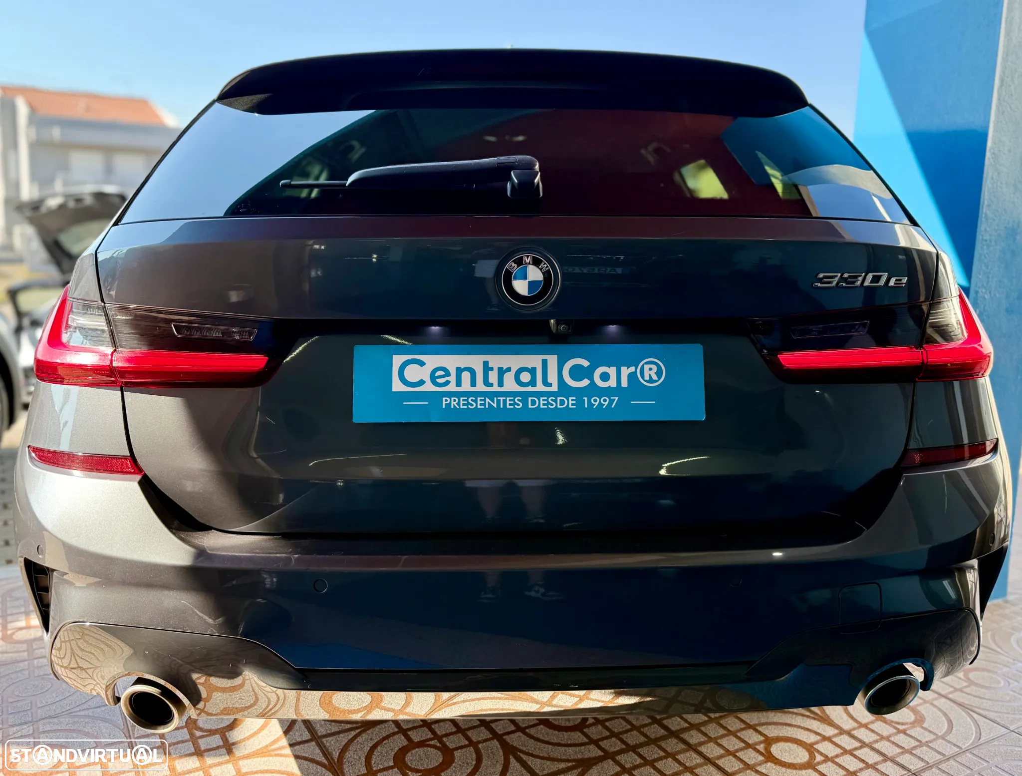 BMW 330 e Touring Pack M Auto - 10